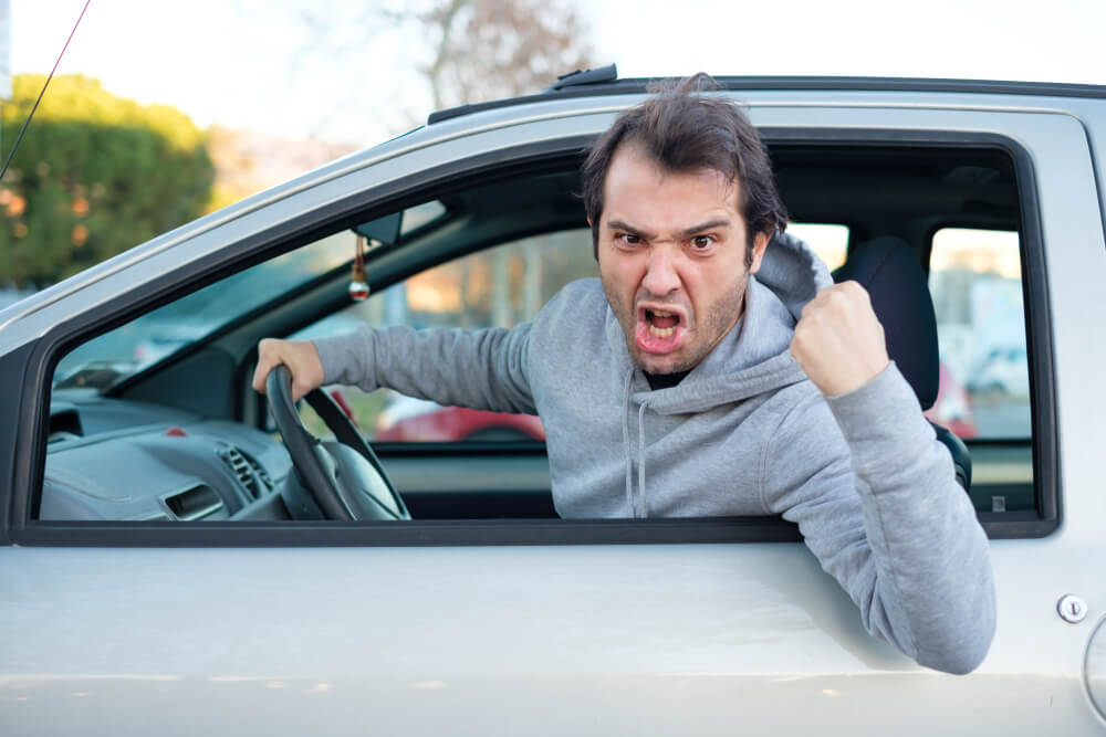 Signs of Aggressive Drivers